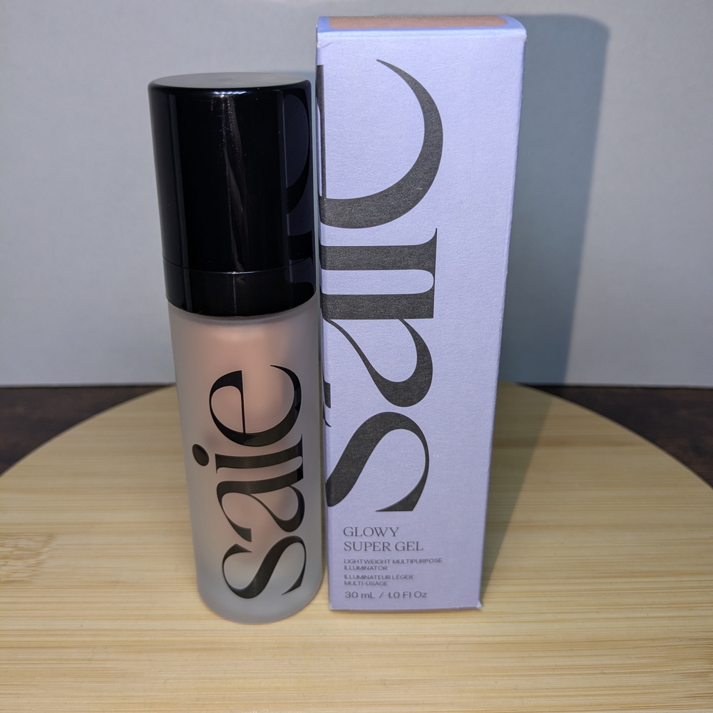 Saie Glowy Super Gel - Illuminating Makeup Base